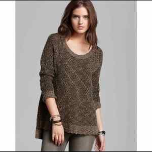 Free People Women Jeepster Green Wool Blend Oversized Nubby Knit Sweater. Size S
